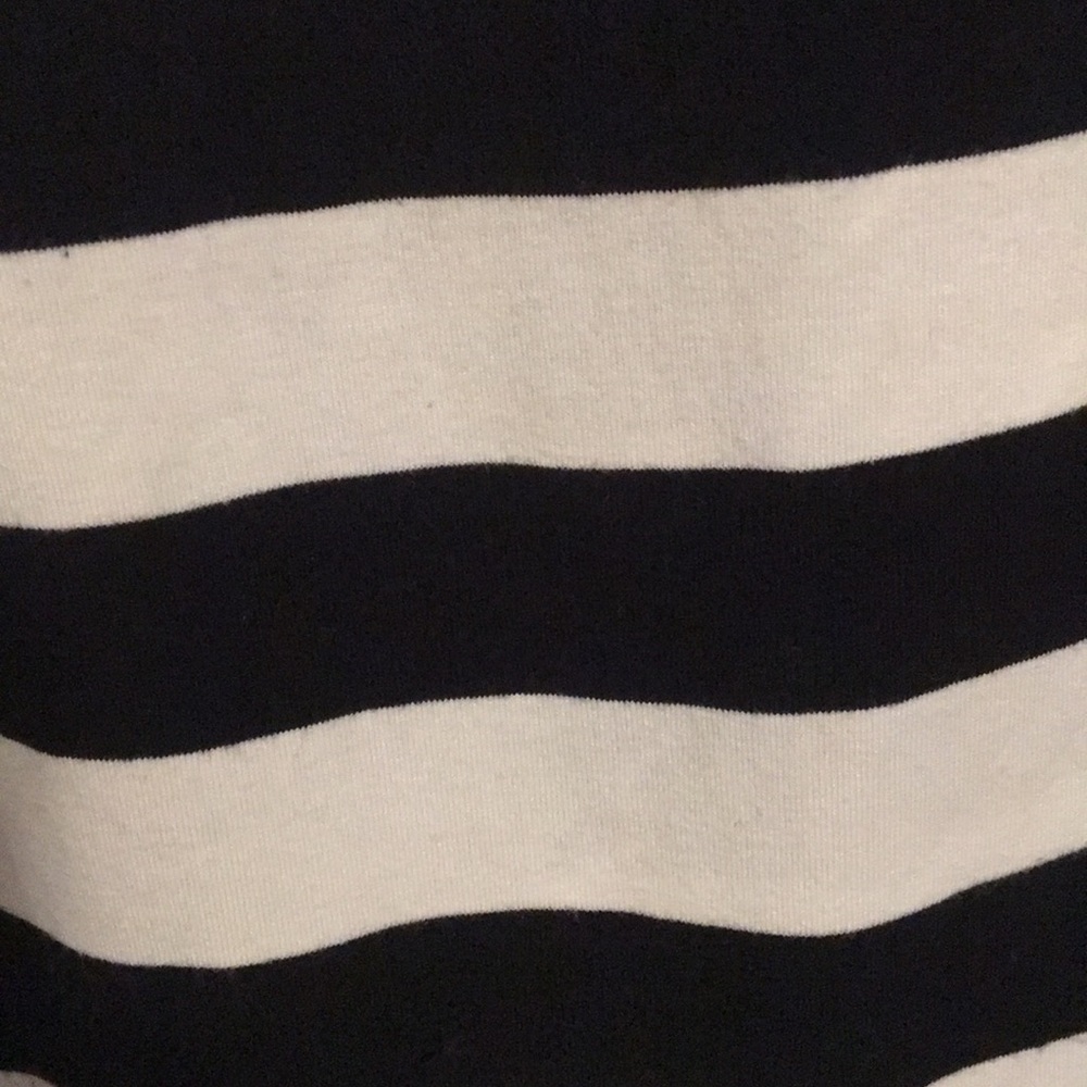 Limited black and white short sleeve shirt - Picture 5 of 5